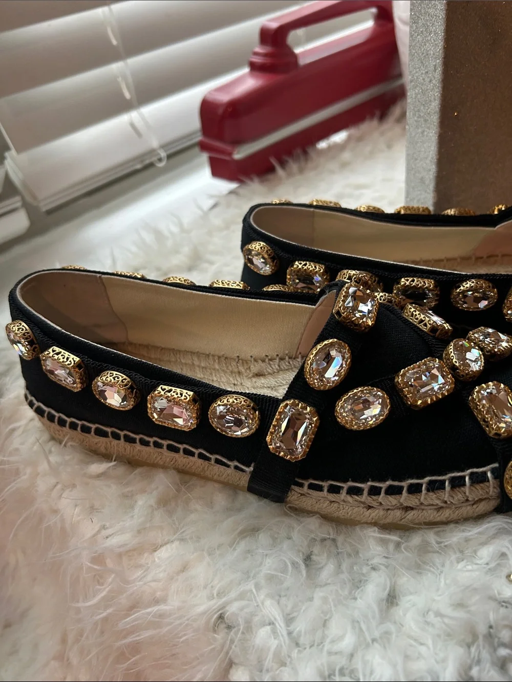 Gucci slip on